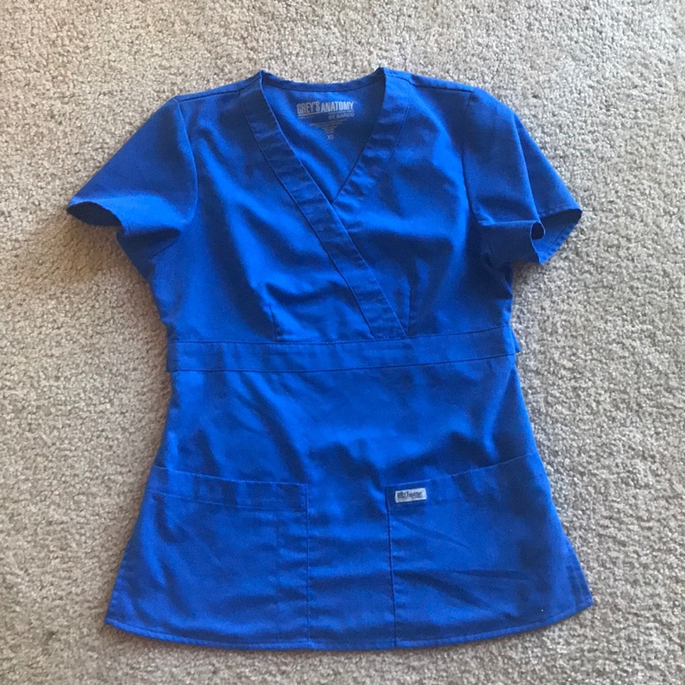 Grey’s anatomy mock wrap scrub top
